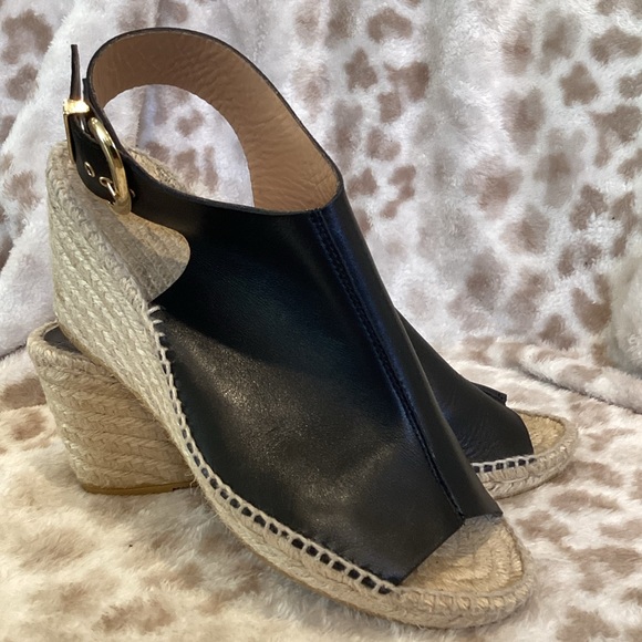 Bettye Muller Wedge Espadrilles Style Quality Sandal, Size equivalent to 8 US - Picture 2 of 10